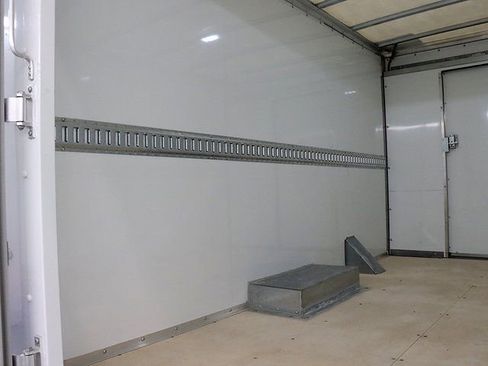 Used 2024 GMC Savana 3500 w/ Power Convenience Package image 11