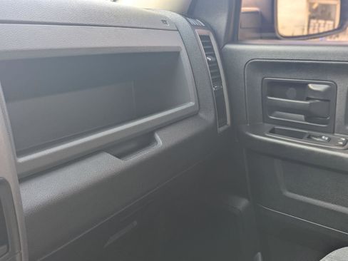 Used 2017 RAM 1500 Express w/ Express Value Package AWD/4WD image 22
