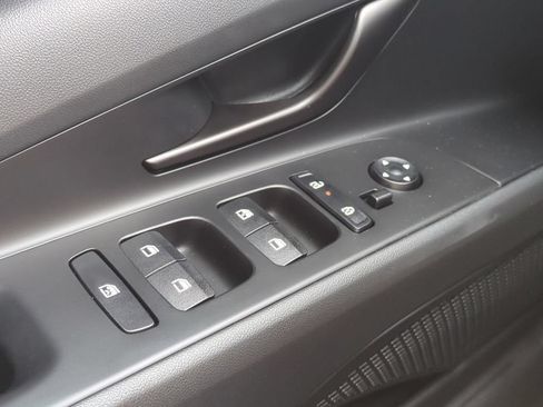 New 2026 Hyundai Elantra SEL Sport FWD image 30