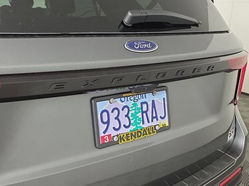 Used 2026 Ford Explorer ST AWD/4WD image 11