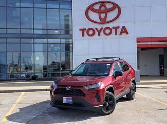 Used 2019 Toyota RAV4 LE w/ Carpet Mat Package video 1