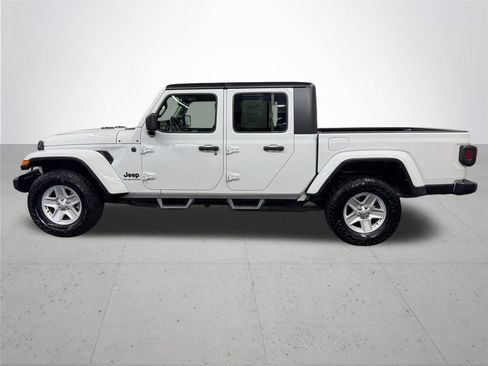 Used 2022 Jeep Gladiator Sport AWD/4WD image 3