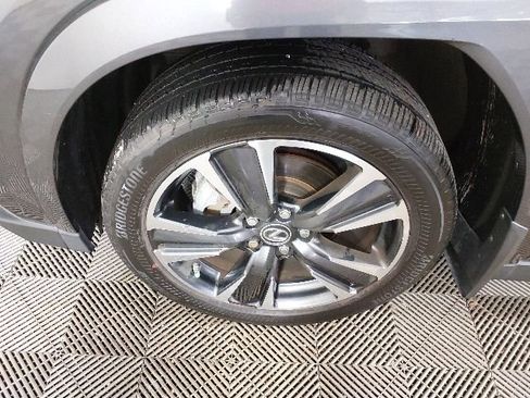 Used 2022 Lexus UX 250h w/ Premium Package AWD/4WD image 9