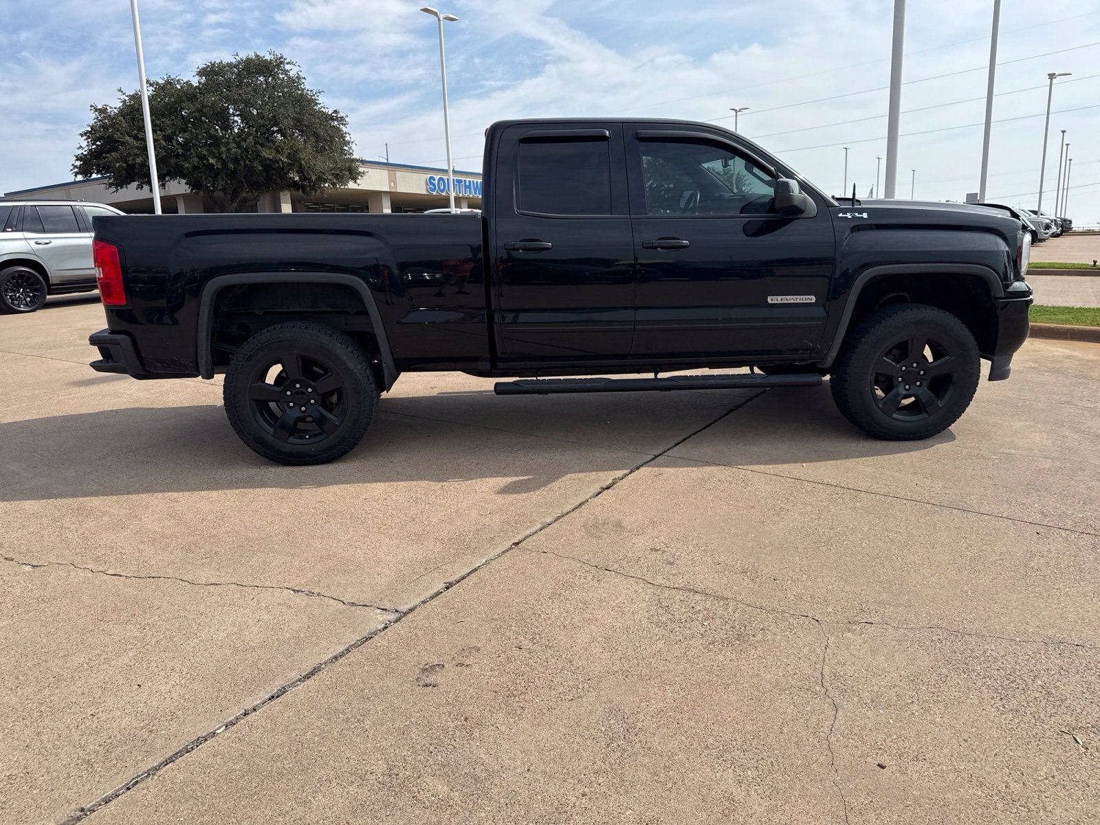 Used 2019 GMC Sierra 1500 Limited w/ Elevation Edition AWD/4WD image 8