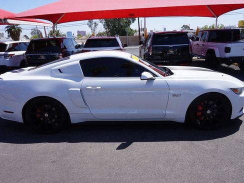 Used 2017 Ford Mustang GT RWD image 5