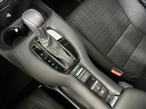 Used 2026 Honda HR-V LX image 24