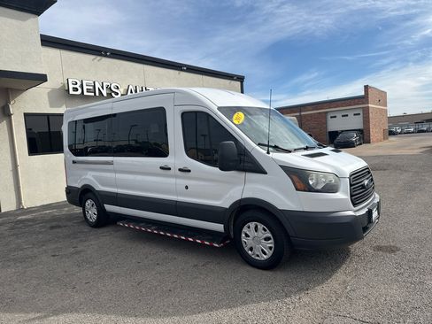 Used 2017 Ford Transit 350 XL image 4