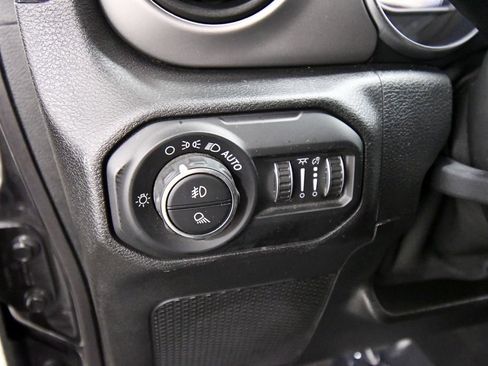 Used 2021 Jeep Gladiator Sport w/ Quick Order Package 24Q 80Th AWD/4WD image 19