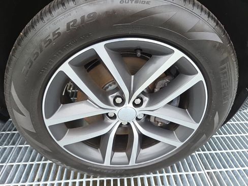 Used 2025 Land Rover Discovery Sport S AWD/4WD image 26