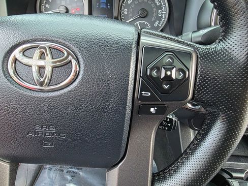 Used 2016 Toyota Tacoma TRD Off-Road w/ Premium & Technology Package image 40