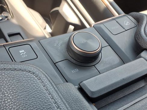 Used 2025 Toyota Grand Highlander AWD Hybrid image 16