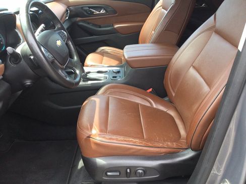 Used 2018 Chevrolet Traverse High Country AWD/4WD image 22