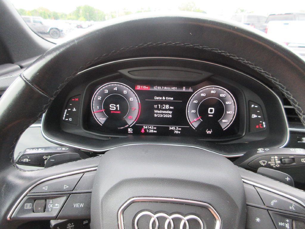 Used 2023 Audi Q7 3.0T Premium w/ Convenience Package AWD/4WD image 32