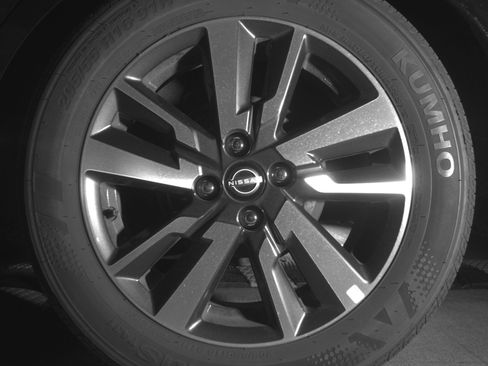 Used 2025 Nissan Versa SV image 14