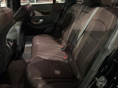 Used 2018 Mercedes-Benz GLC 300 image 19