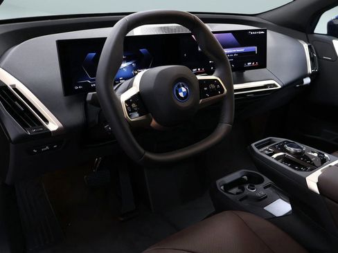Used 2025 BMW iX xDrive50 w/ Premium Package image 2