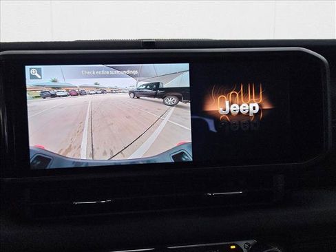 New 2025 Jeep Gladiator Mojave w/ Convenience Group image 12