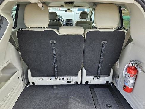 Used 2019 Dodge Grand Caravan SE w/ Power Convenience Group I FWD image 25