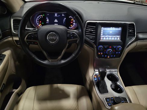 Used 2018 Jeep Grand Cherokee Limited AWD/4WD image 22