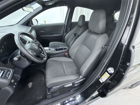 Used 2021 Honda HR-V Sport image 17