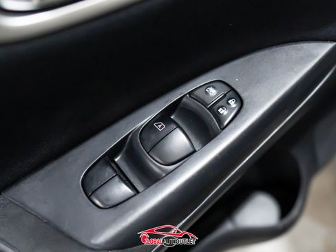 Used 2014 Nissan Sentra SV w/ SV Driver Package image 36