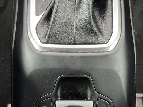 Used 2023 Jeep Renegade Latitude AWD/4WD image 24