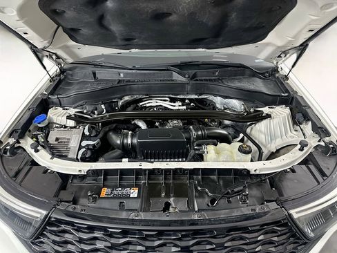 Used 2020 Ford Explorer ST w/ Premium Technology Package image 32