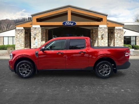 Certified 2022 Ford Maverick XLT w/ Equipment Group 300A Standard AWD/4WD image 7