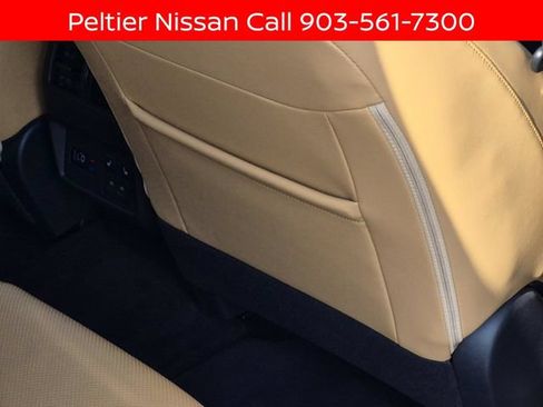Certified 2023 Nissan Rogue Platinum w/ Platinum Premium Package FWD image 18