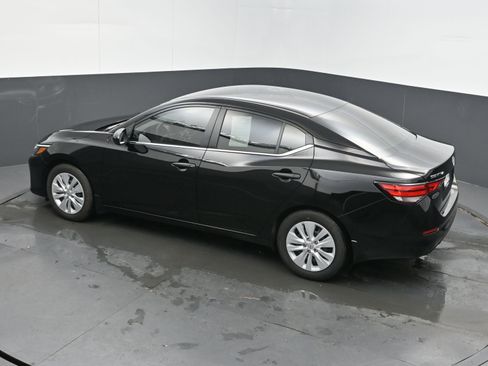 Certified 2025 Nissan Sentra S image 34