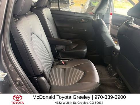 Used 2024 Toyota Highlander XSE image 16