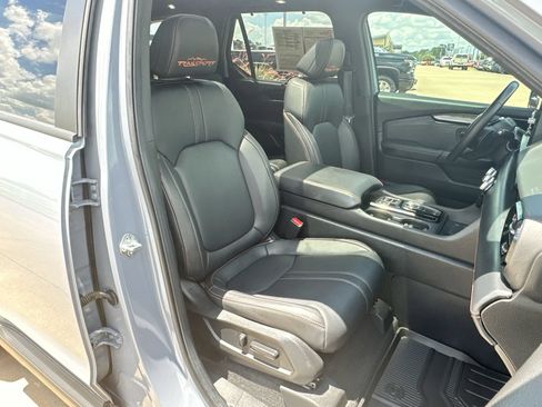Used 2024 Honda Pilot TrailSport image 26