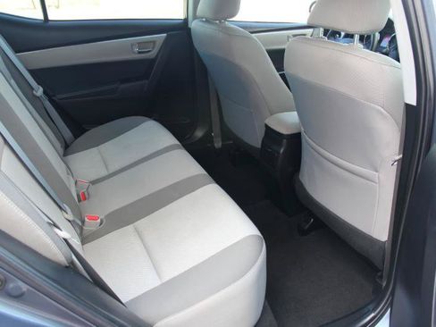 Used 2017 Toyota Corolla LE w/ Carpet Mat Package (TMS) FWD image 17