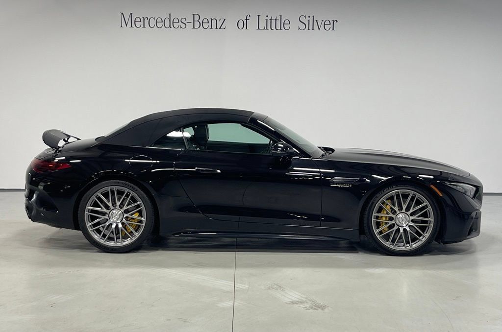 Used 2022 Mercedes-Benz SL 63 AMG 4MATIC image 11