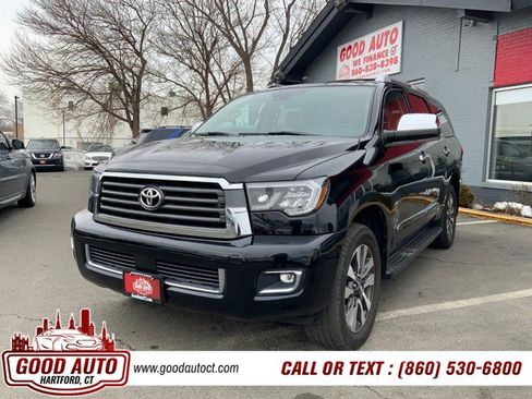 Used 2019 Toyota Sequoia Limited w/ Safety & Convenience Package image 1