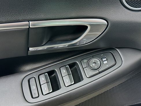 Used 2023 Hyundai Sonata SEL w/ Preferred Accessory Package image 15