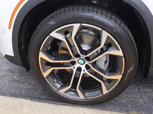 New 2026 BMW X5 sDrive40i w/ Climate Comfort Package RWD image 42