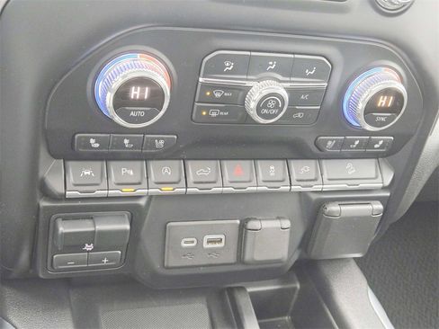 Used 2020 GMC Sierra 1500 Denali w/ Technology Package image 36