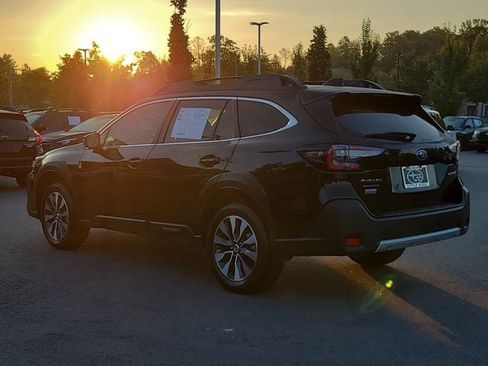 Certified 2025 Subaru Outback Limited AWD/4WD image 5