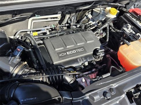 Used 2019 Chevrolet Trax LS image 18