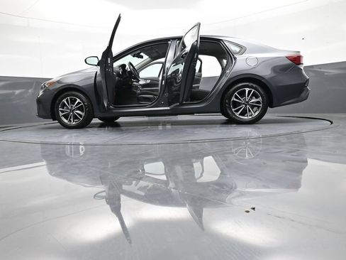Certified 2024 Kia Forte LXS FWD image 47