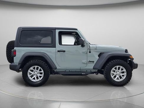 Used 2023 Jeep Wrangler Sport AWD/4WD image 4