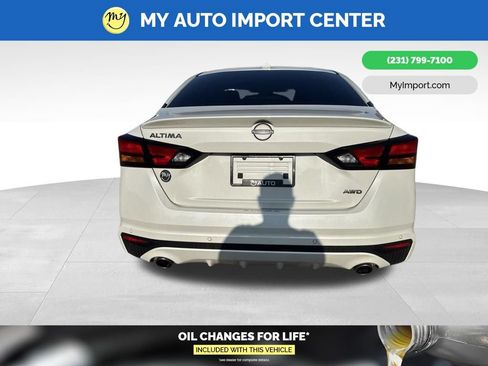 Used 2025 Nissan Altima 2.5 SV w/ SV Special Edition Package AWD/4WD image 6