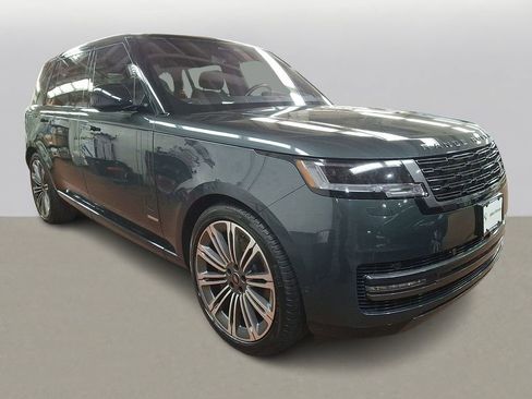 Used 2023 Land Rover Range Rover Long Wheelbase Autobiography AWD/4WD image 3