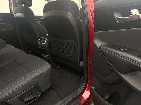 Used 2017 Kia Sorento FWD image 33