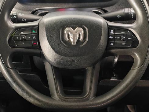 Used 2024 RAM ProMaster 2500 w/ Convenience Group FWD image 5
