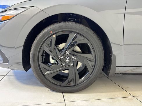 New 2026 Hyundai Elantra SEL Sport Premium FWD image 9