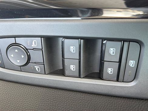 New 2026 Nissan Pathfinder SV AWD/4WD image 25