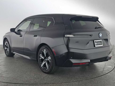 Used 2023 BMW iX xDrive50 w/ Ultimate Package image 3