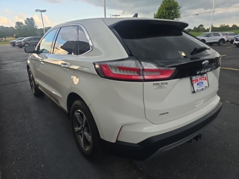Used 2023 Ford Edge SEL w/ Convenience Package AWD/4WD image 3